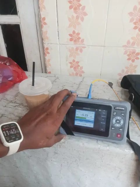 Mengukur kekuatan sinyal fiber dengan alat OPM